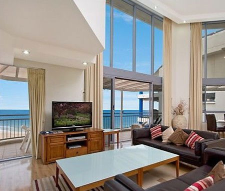 Oceanside Resort - Surfers Paradise Gold Coast 1