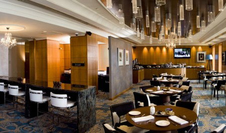 Duxton Hotel Perth - Surfers Paradise Gold Coast 1