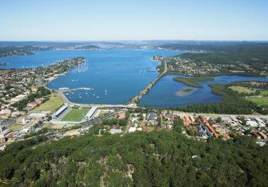 Gosford Palms Motor Inn - Surfers Paradise Gold Coast 2