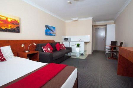 Central Railway Hotel - Surfers Paradise Gold Coast 2