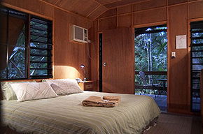 Cape Trib Beach House - Surfers Paradise Gold Coast 2