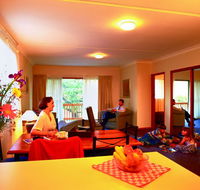 Oxley Court Serviced Apartments - Surfers Paradise Gold Coast