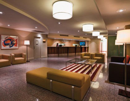 Medina Executive James Court Canberra - Surfers Paradise Gold Coast 3