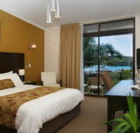 Whale Motor Inn - Surfers Paradise Gold Coast