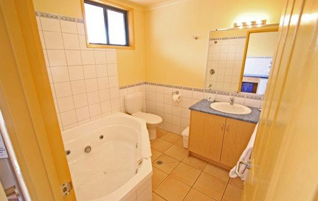 Seaview Motel & Apartments - Surfers Paradise Gold Coast 4