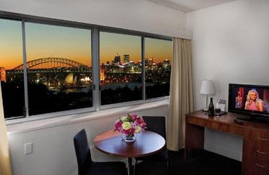 Macleay Serviced Apartment Hotel - Surfers Paradise Gold Coast 0