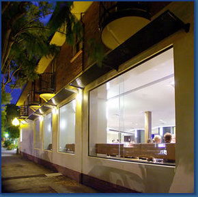 The Manly Hotel - Surfers Paradise Gold Coast 2