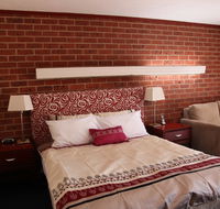 Carnegie Motor Inn and Serviced Apartments - Surfers Paradise Gold Coast