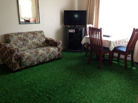 Carnegie Motor Inn And Serviced Apartments - Surfers Paradise Gold Coast 3