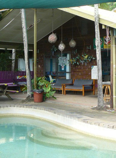 Backpackers By The Bay - Surfers Paradise Gold Coast 1