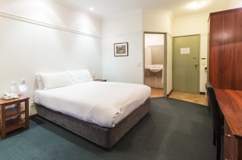 Stay Margaret River - Surfers Paradise Gold Coast 6