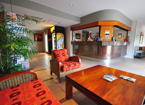 Waters Edge The Strand - Townsville - Surfers Paradise Gold Coast 2