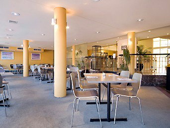 Ibis Styles Canberra Narrabundah - Surfers Paradise Gold Coast 3