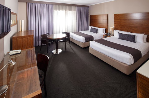 Quality Hotel Dickson - Surfers Paradise Gold Coast 1