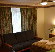 Palms Bed and Breakfast - Surfers Paradise Gold Coast