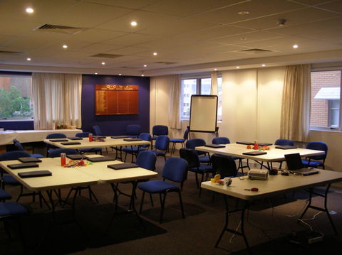 Ruth Fairfax House Accommodation - QCWA - Surfers Paradise Gold Coast 4