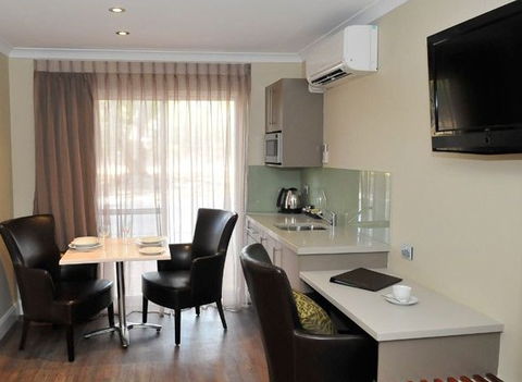 Bentley Motel - Surfers Paradise Gold Coast 2