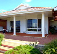 Close Encounters Bed and Breakfast - Surfers Paradise Gold Coast