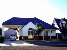 Port Hughes Haven - Surfers Paradise Gold Coast 0