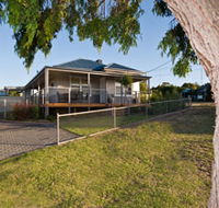 Serenity Holiday House - Surfers Paradise Gold Coast