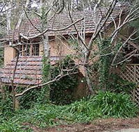 Crafers Cottages - Cherrytree Cottage - Surfers Paradise Gold Coast