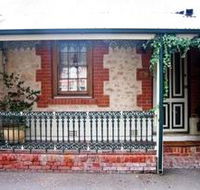 The Lion Cottage - Surfers Paradise Gold Coast