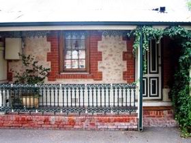 The Lion Cottage - Surfers Paradise Gold Coast 0