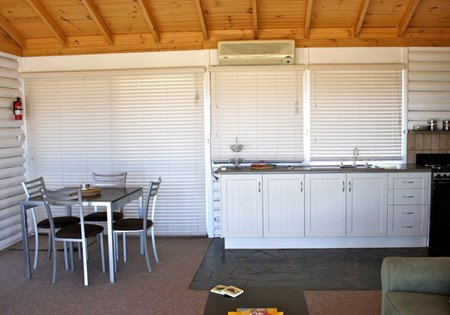ArtWine Cottages - Surfers Paradise Gold Coast 4