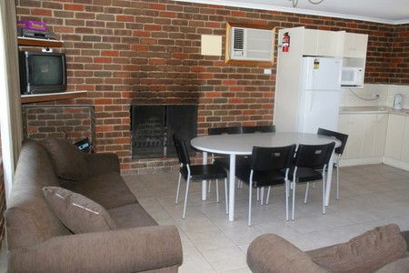 Roonka Riverfront Cottages - Surfers Paradise Gold Coast 4