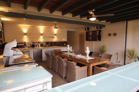 River Shack Rentals - The Manor - Surfers Paradise Gold Coast 2