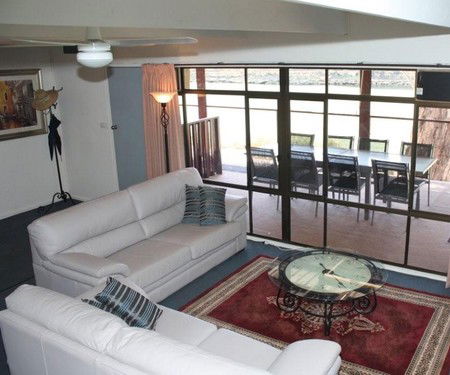 River Shack Rentals - The River Classic - Surfers Paradise Gold Coast 1
