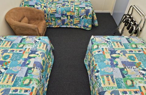 Modra's Apartments Tumby Bay - Surfers Paradise Gold Coast 2