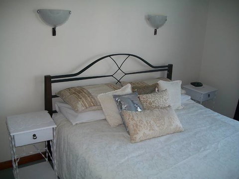 Beachside Apartment - Hove - Surfers Paradise Gold Coast 5
