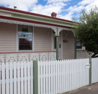 Newdegate House - Surfers Paradise Gold Coast
