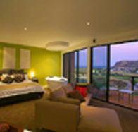 Mrs - Surfers Paradise Gold Coast