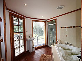 Love Grove Guest House - Surfers Paradise Gold Coast 0