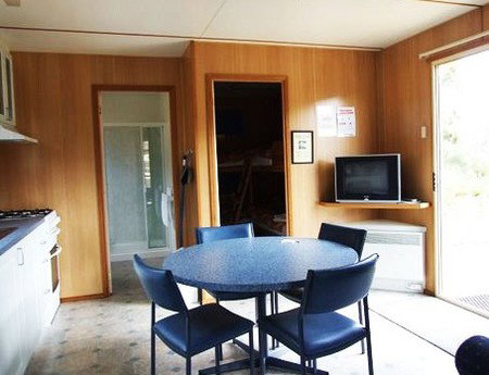 Hobart Bush Cabins - Surfers Paradise Gold Coast 3