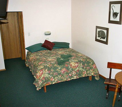 Derwent Bridge Wilderness Hotel - Surfers Paradise Gold Coast 1