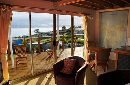 Bruny Island Accommodation Services - The Don - Surfers Paradise Gold Coast 4