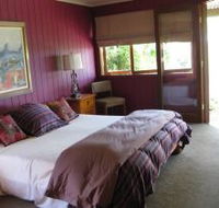 French Cottage and Loft - Surfers Paradise Gold Coast