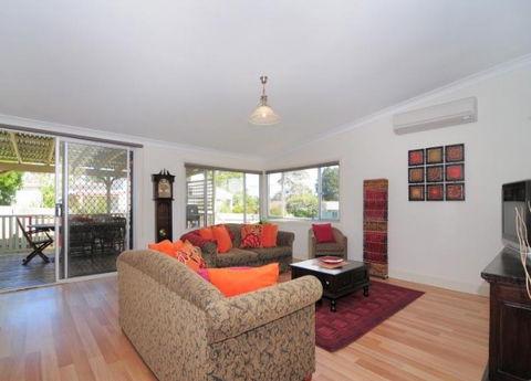 Diamond Cottages - Surfers Paradise Gold Coast 3