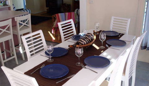 Bush And Bay Cottage - Surfers Paradise Gold Coast 2