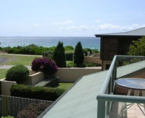 A Bay Beachcomber And Jervis Bays SeaChange - Surfers Paradise Gold Coast 2