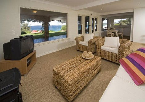 Absolute Waterfront At Hyams Beach - Elandra - Surfers Paradise Gold Coast 4