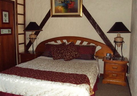 Castle On The Hill Bed And Breakfast - Surfers Paradise Gold Coast 5