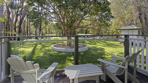 Away On Belongil Fields - Surfers Paradise Gold Coast 4