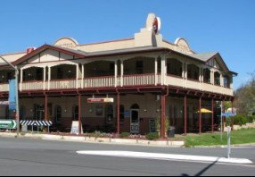 The Royal Hotel Adelong - Surfers Paradise Gold Coast 0
