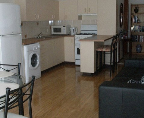 Avariella - Surfers Paradise Gold Coast 1