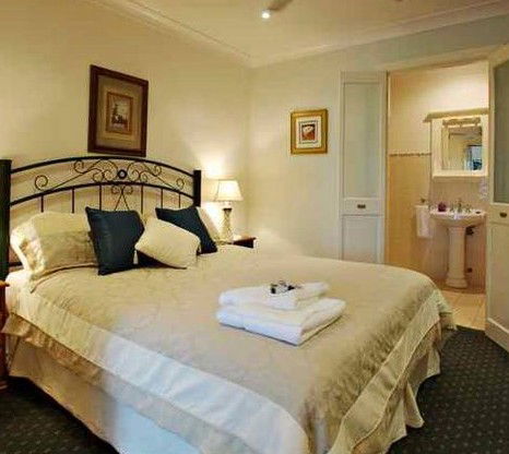 Adams Peak Retreat - Surfers Paradise Gold Coast 3
