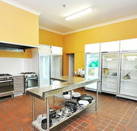 Blue Mountains Backpacker Hostel - Surfers Paradise Gold Coast